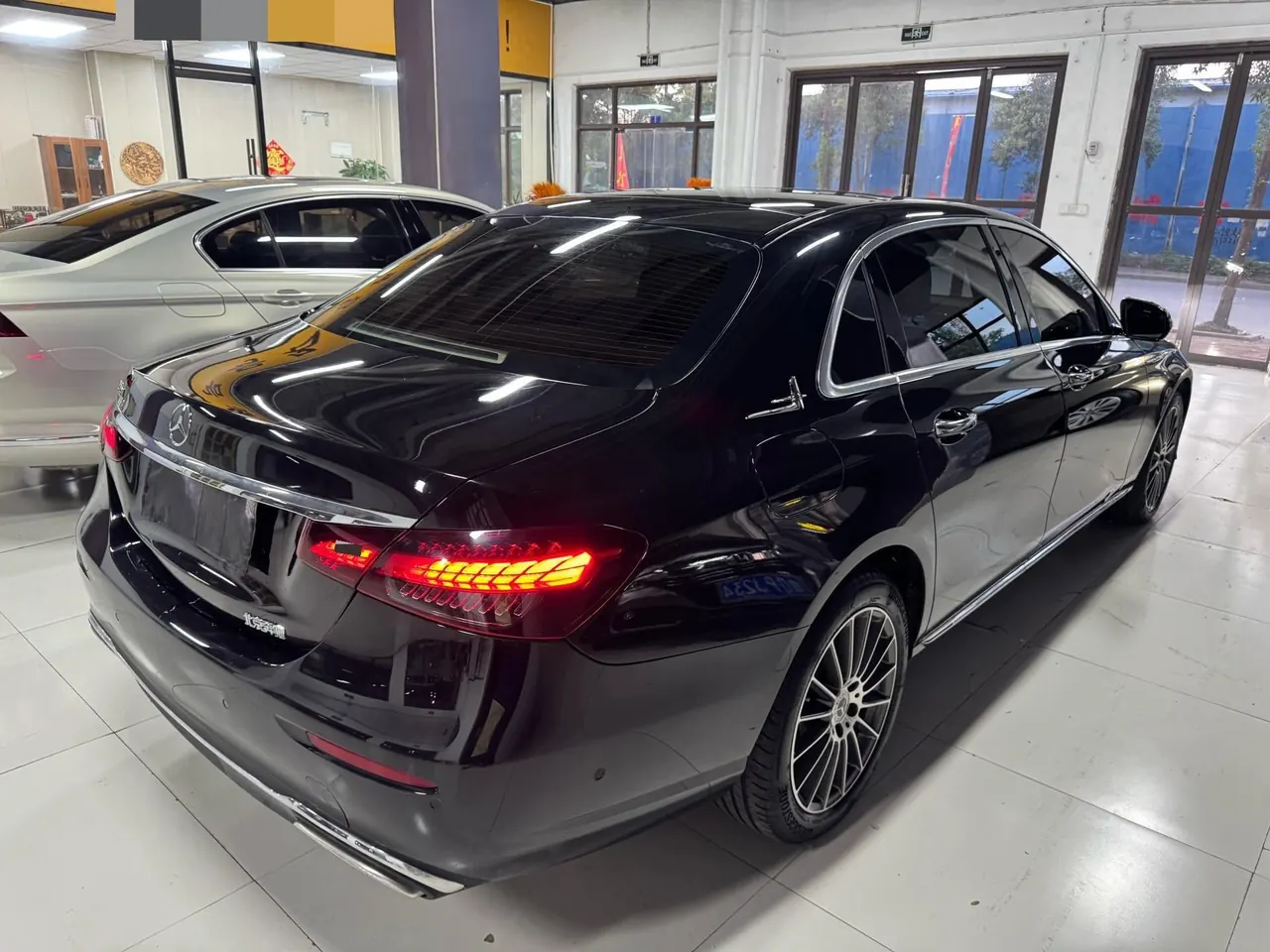 Mercedes Benz E Class 2023 E 260 L 2.0T Automatic 7