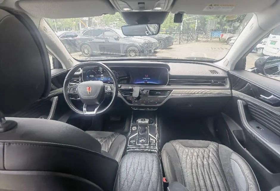 HongQi 2022 HS5 2.0T 4-wheel drive smart flag collar version automatic gear 6