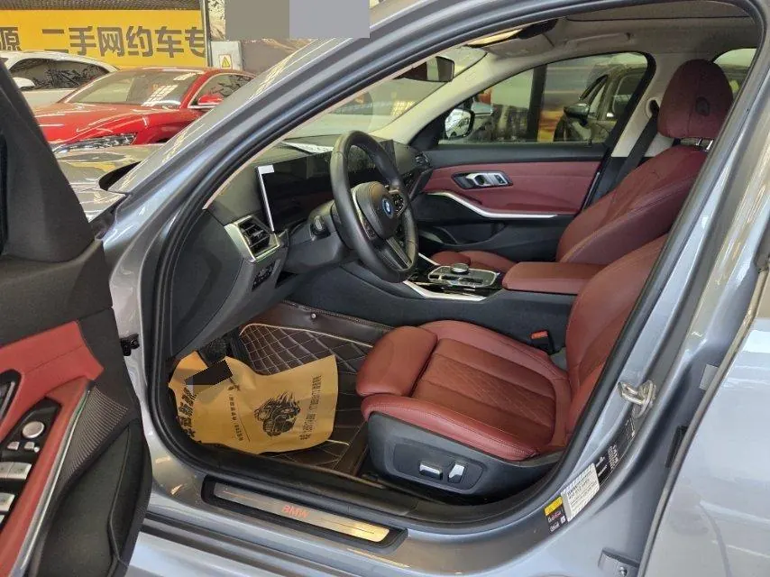 BMW 2022 i3 eDrive 35L automatic gear 4