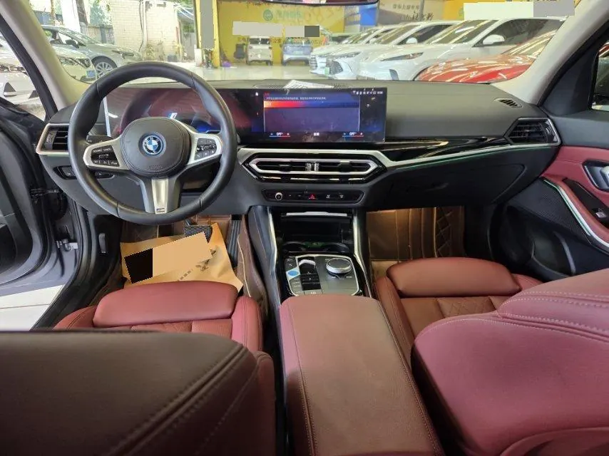 BMW 2022 i3 eDrive 35L automatic gear 6