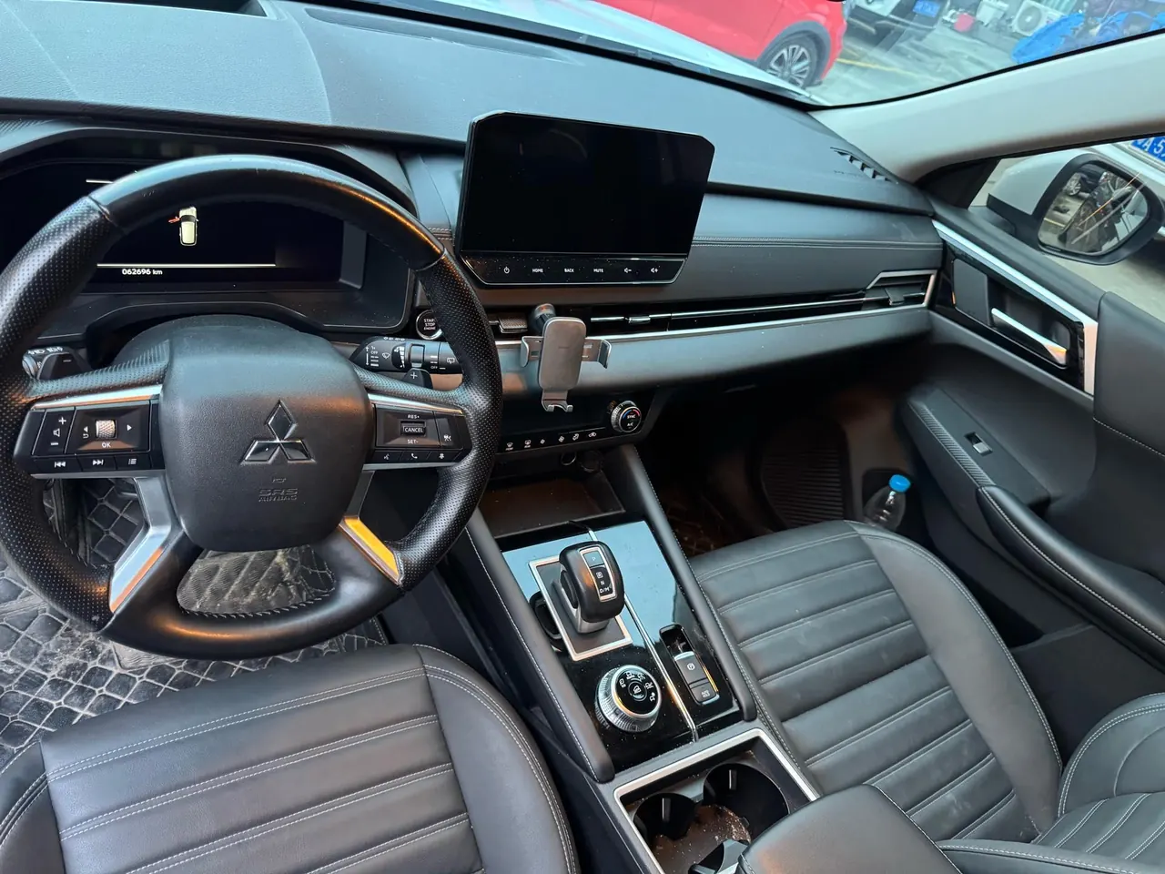 Mitsubishi 2023 Outlander 48V 1.5T Stepless Two-Drive Premium Edition 5-seat Automatic Gear 5