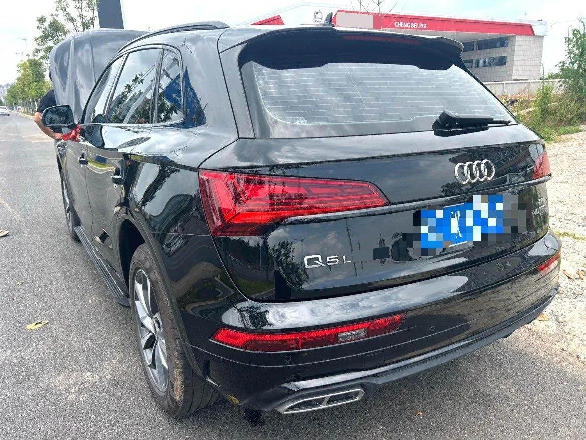 Audi 2024 Q5L Sportback 2.0TFSI 40TFSI fashion automatic 5