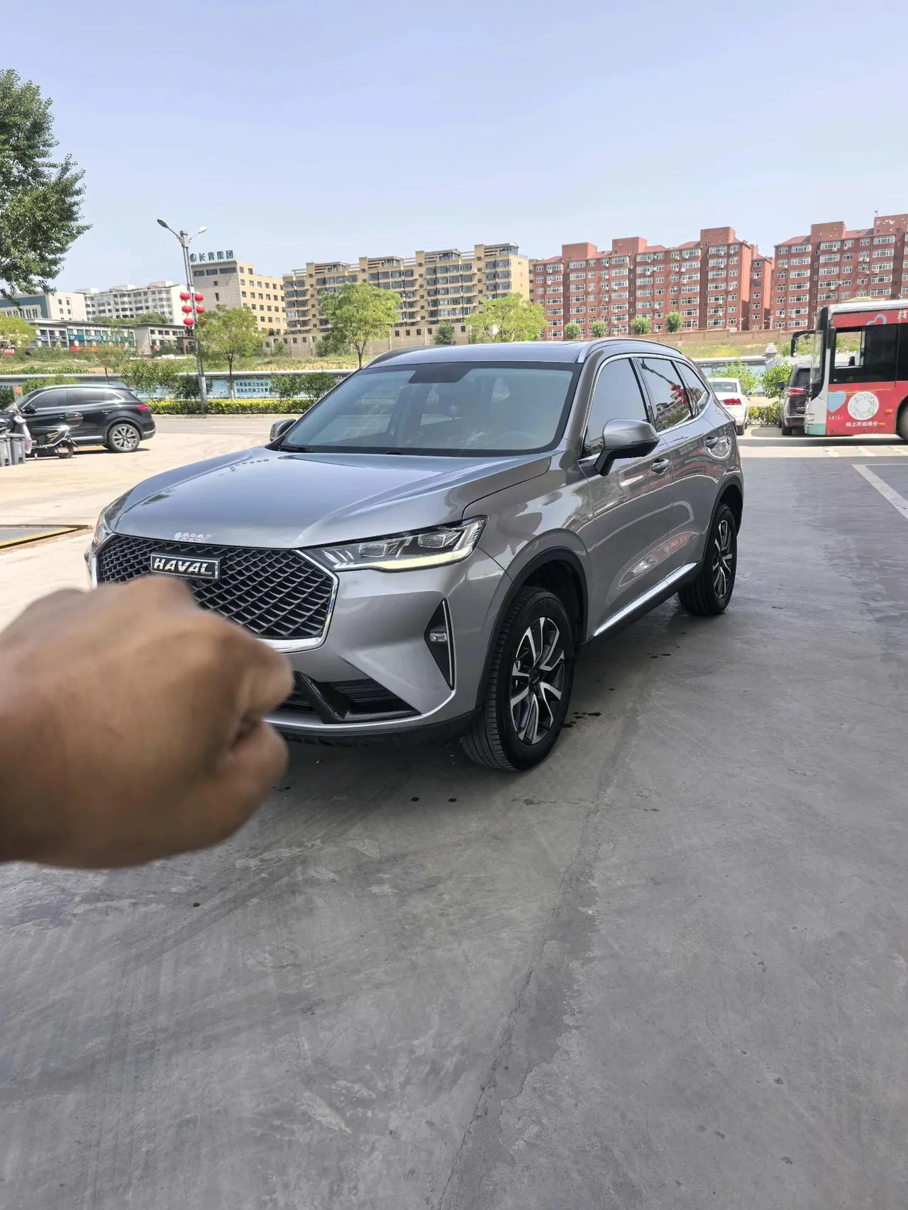 Открыть галерею: Haval 2022 H6 1.5T Two-Drive Pro Auto