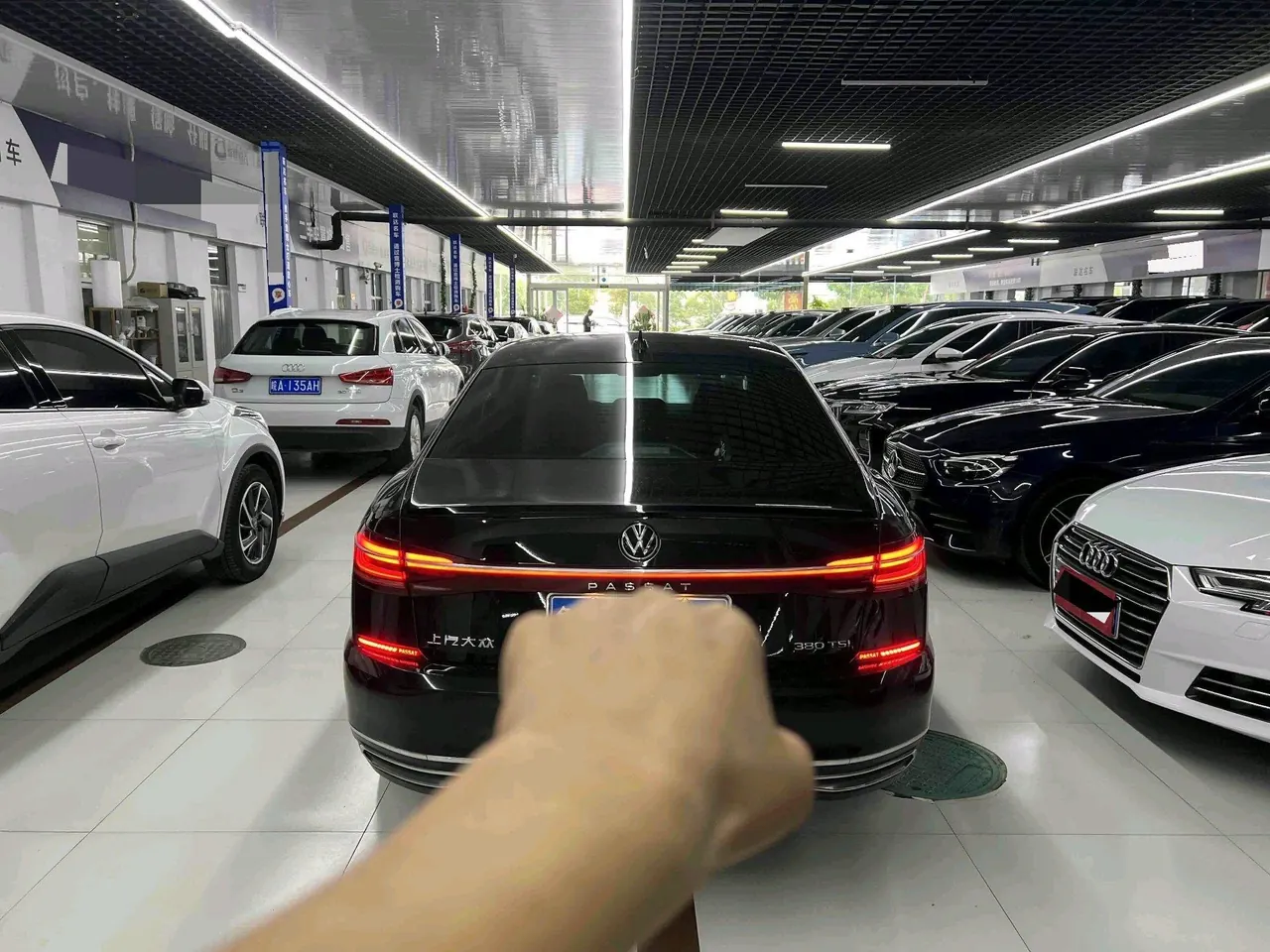 Volkswagen 2023 Passat 1.4TSI 280TSI Elite Edition Automatic 5