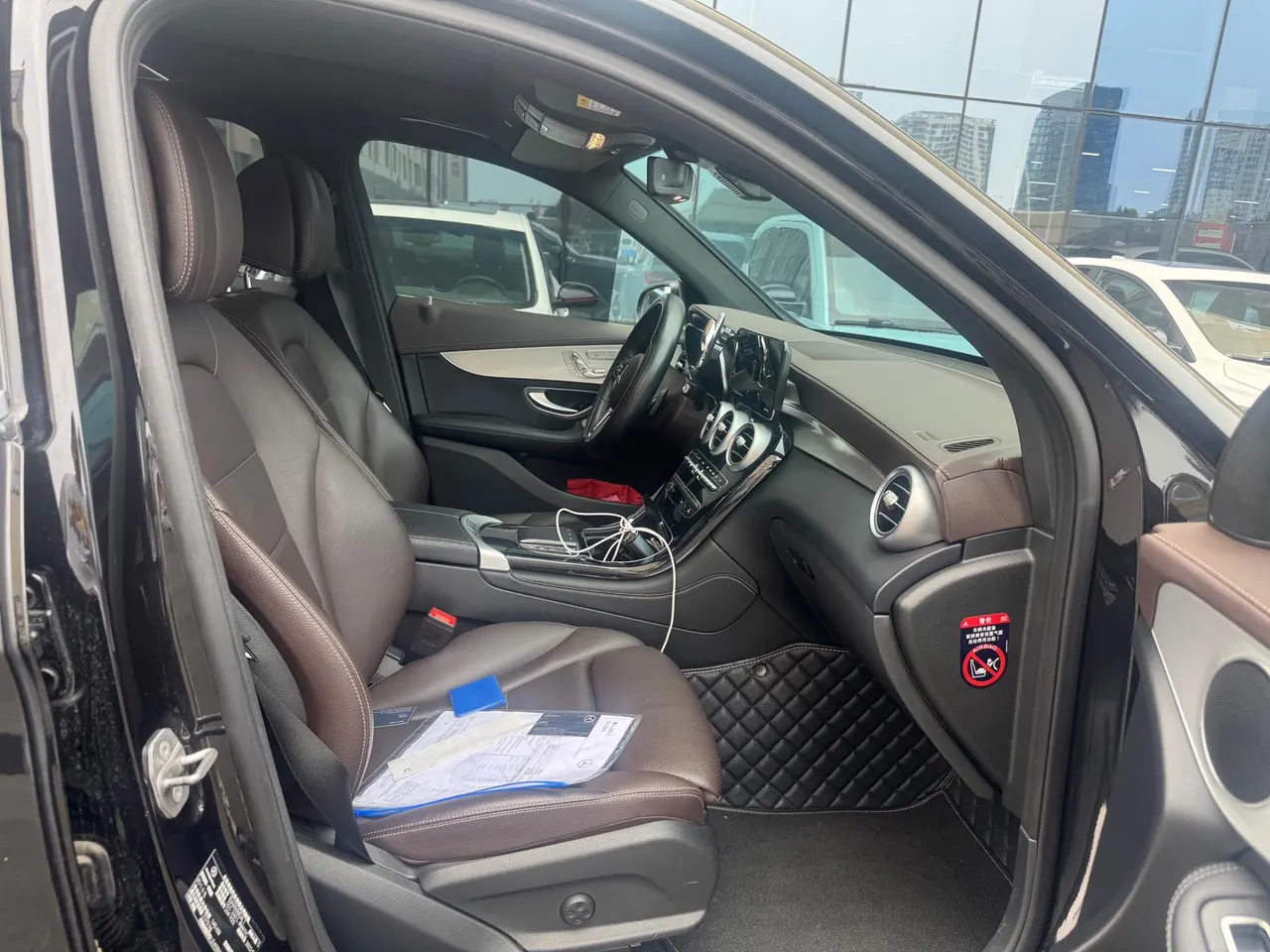 Mercedes Benz 2022 GLC 260 L 4MATIC 2.0T Luxury (Change 2) Automatic Gear 4