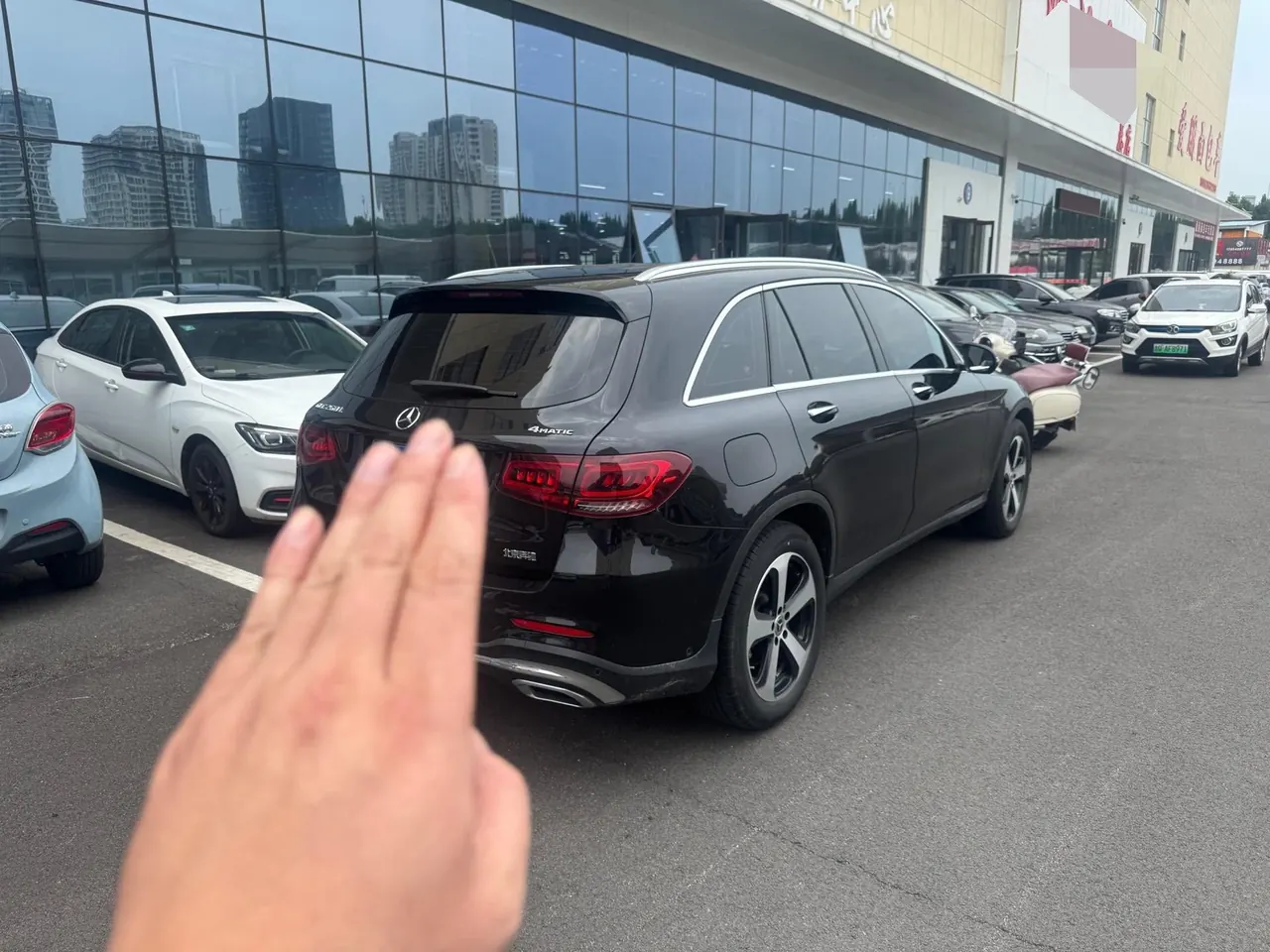 Mercedes Benz 2022 GLC 260 L 4MATIC 2.0T Luxury (Change 2) Automatic Gear 7