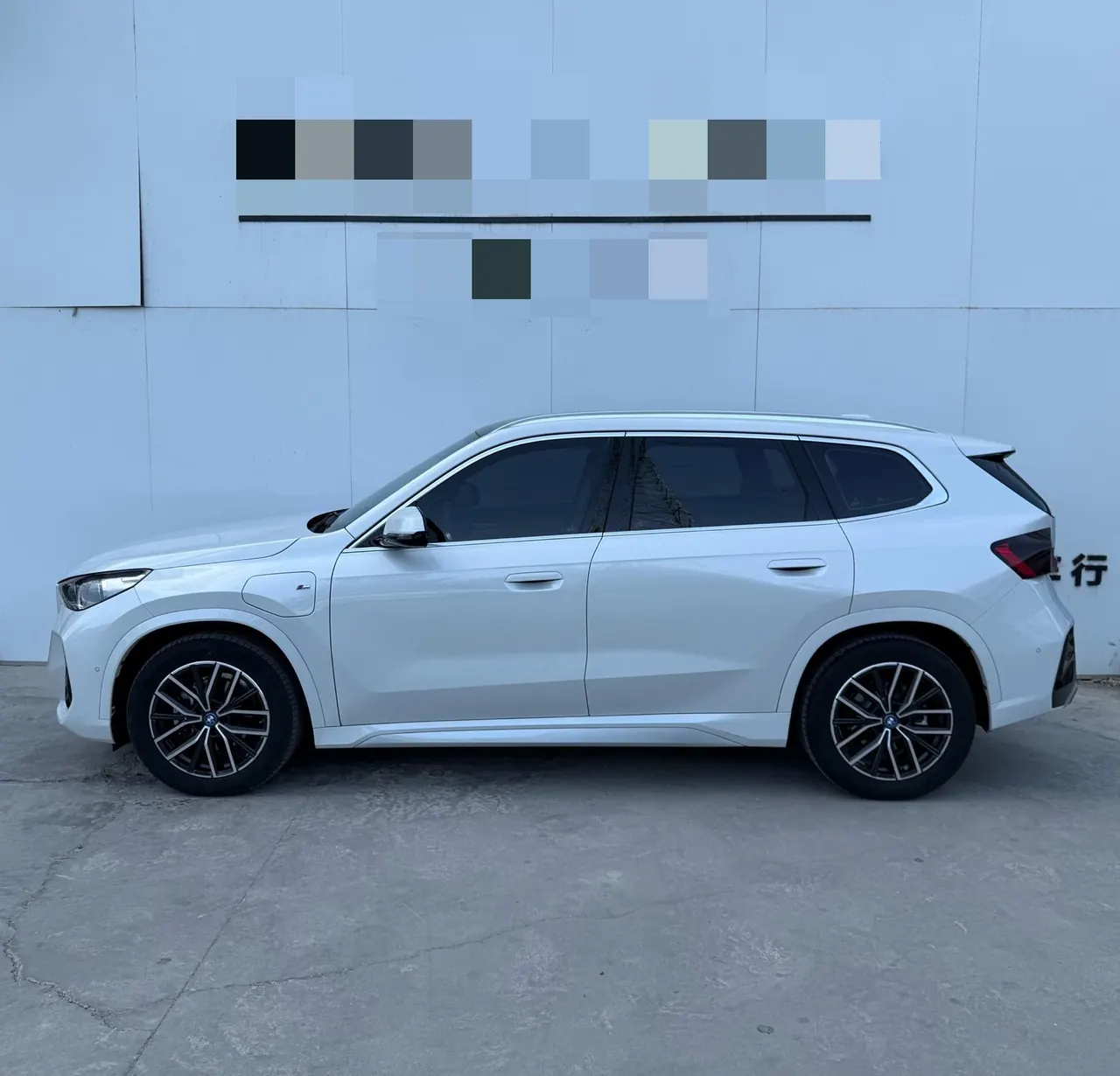 BMW 2023 iX1 eDrive25L eDrive25L m sports suit automatic gear 2