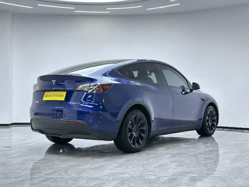 Tesla 2022 Model Y long endurance all-wheel drive version automatic transmission 3
