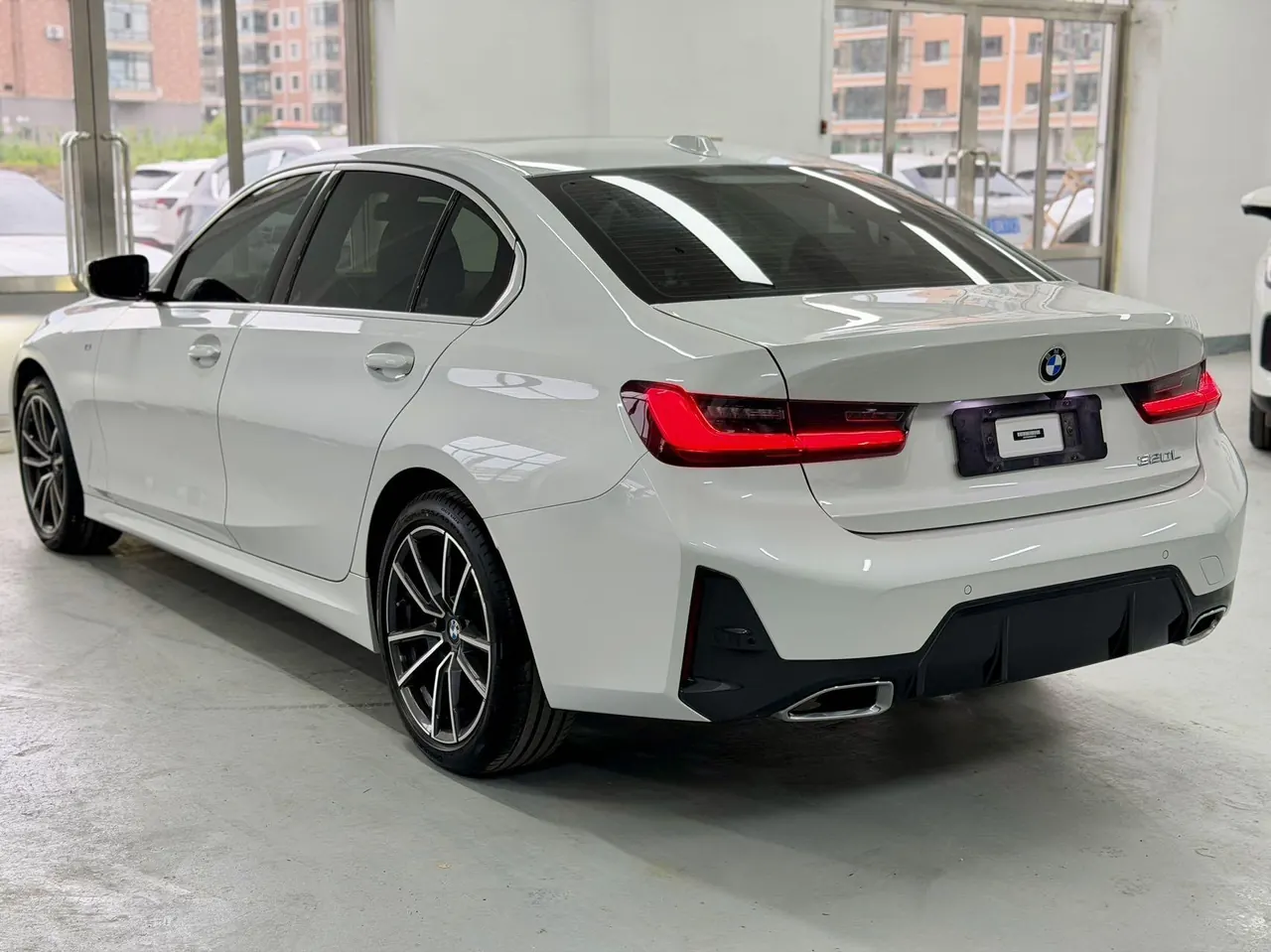 BMW 3 Series 2023 320Li 2.0T M Sports Suit Automatic Gear 4