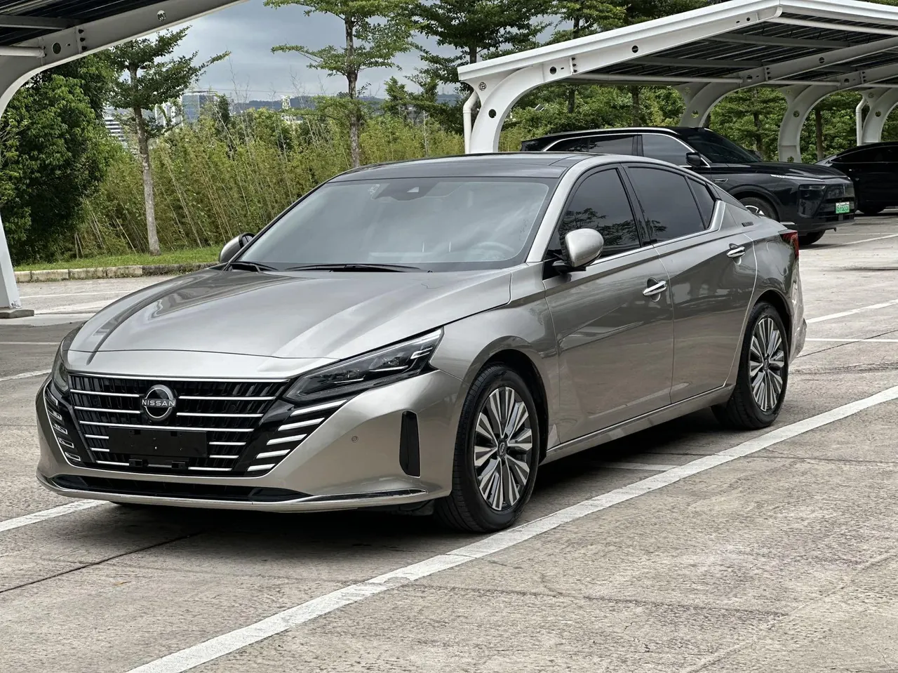 Open image lightbox: Nissan 2022 Teana 2.0 stepless XL-Upr premium version automatic gear