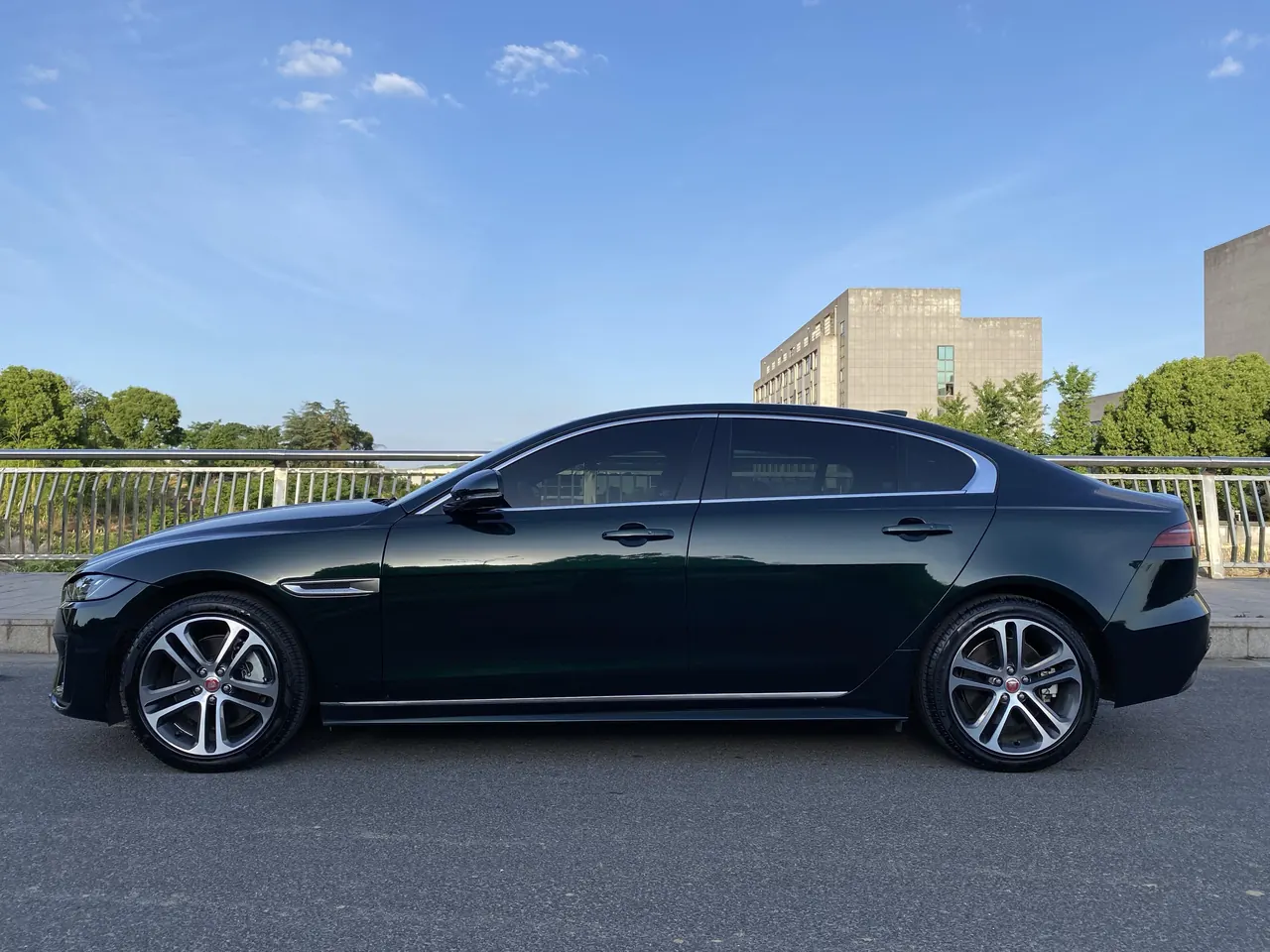 Jaguar 2022 XEL 2.0T 250PS R-DYNAMIC S Enterprising Sports Edition Automatic Gear 2