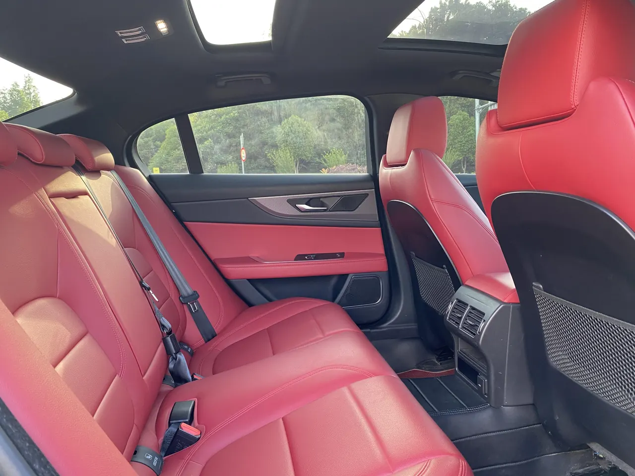 Jaguar 2022 XEL 2.0T 250PS R-DYNAMIC S Enterprising Sports Edition Automatic Gear 7