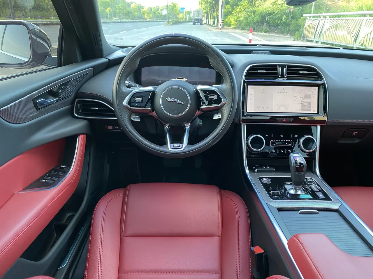 Jaguar 2022 XEL 2.0T 250PS R-DYNAMIC S Enterprising Sports Edition Automatic Gear 8