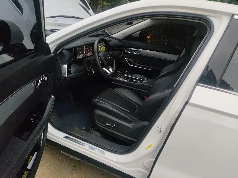 Bestune 2023 T99 2.0T exclusive automatic transmission 4
