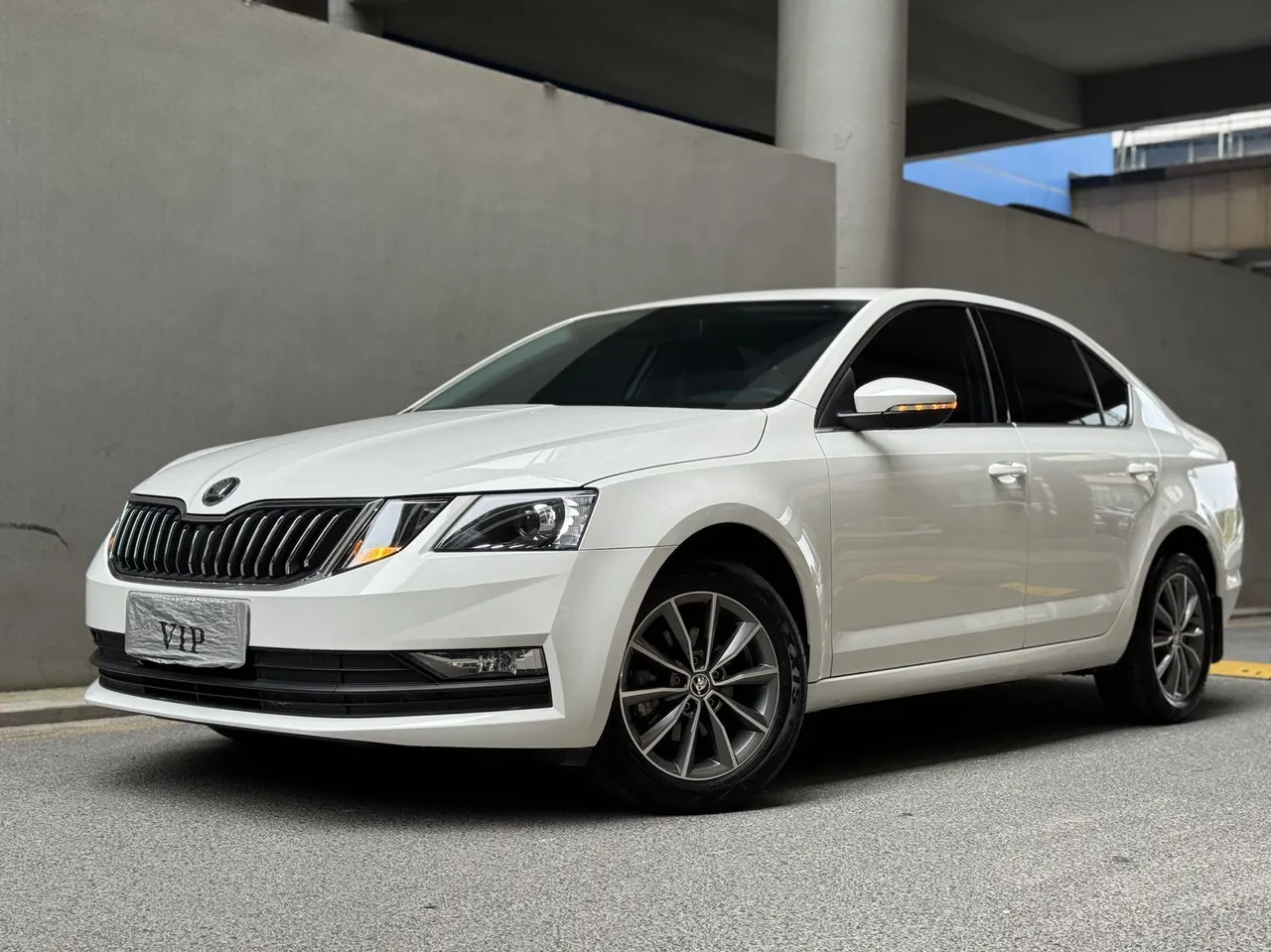 Открыть галерею: Skoda 2022 Ming Rui 1.5 Comfortable Edition Automatic Gear
