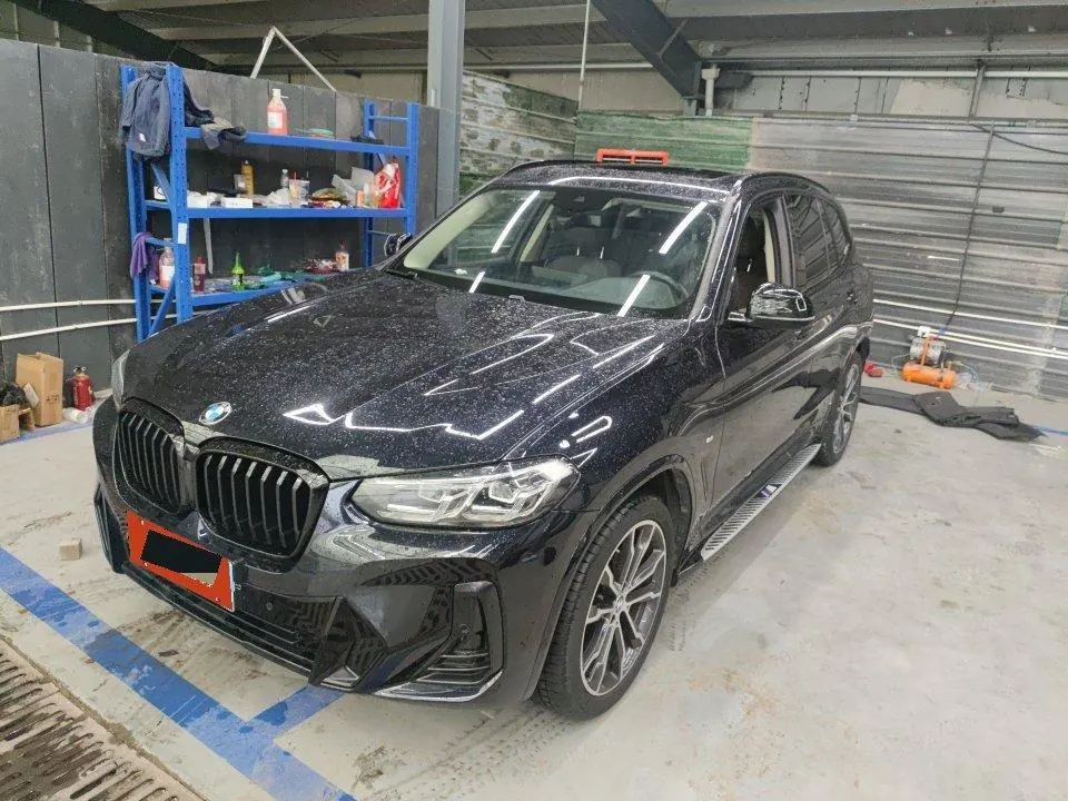 Open image lightbox: BMW 2022 X3 xDrive30i 2.0T Leading M Obsidian Night Suit Automatic Gear