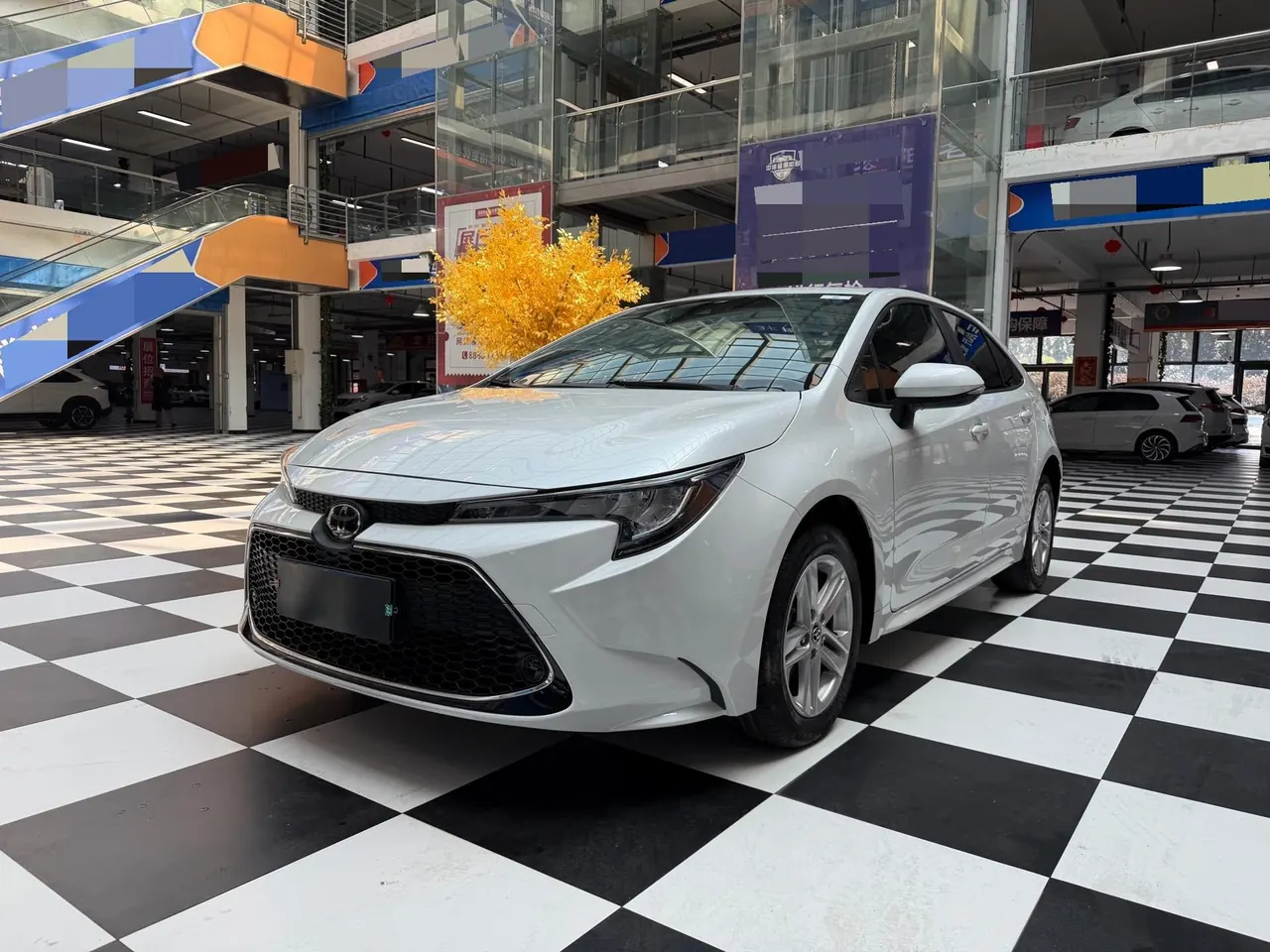 Открыть галерею: Toyota 2022 Lei Ling 1.2T Stepless 185T Deluxe Automatic Gear