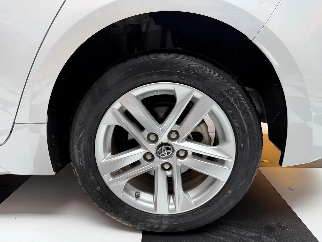 Toyota 2022 Lei Ling 1.2T Stepless 185T Deluxe Automatic Gear 10
