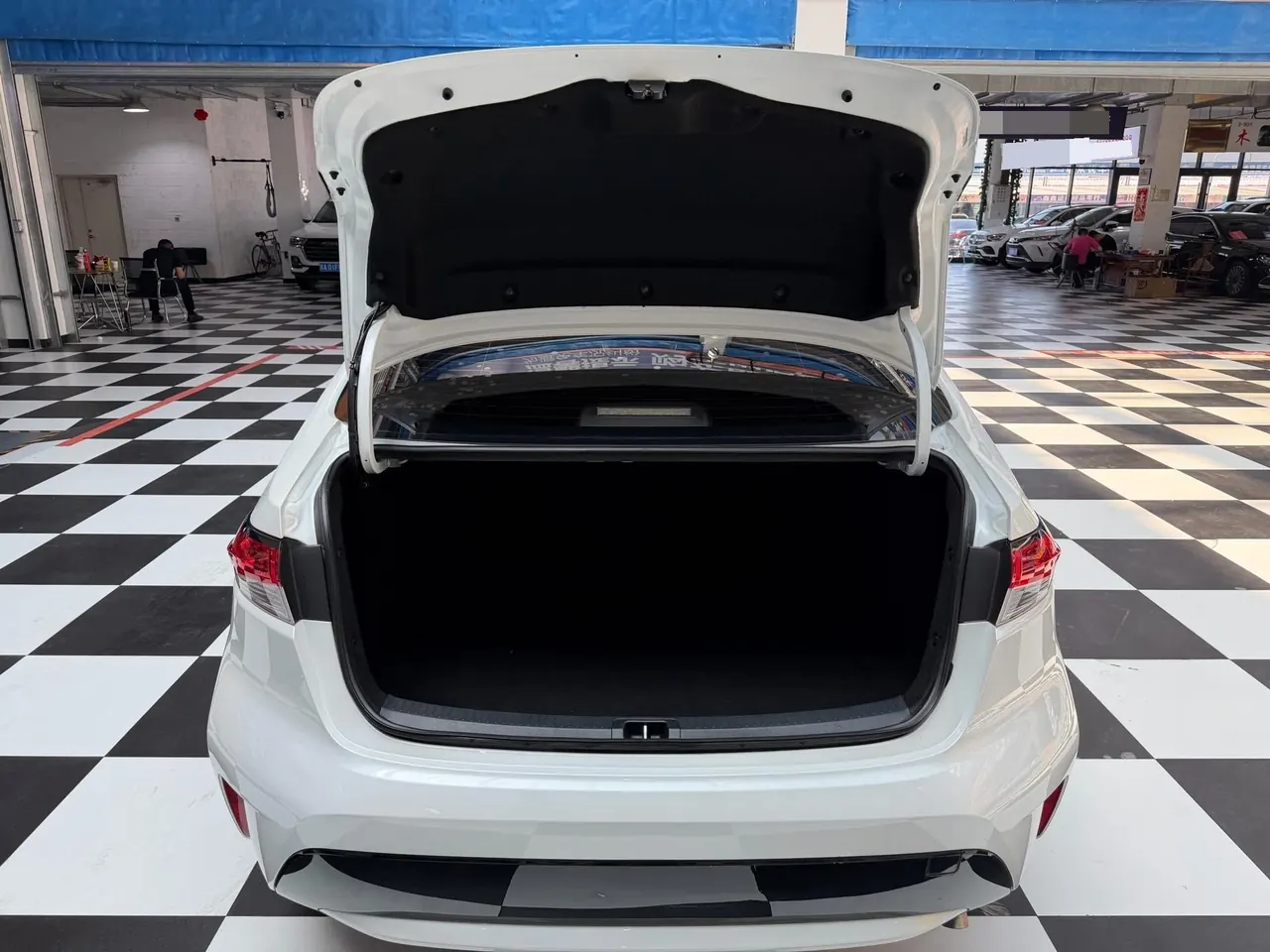 Toyota 2022 Lei Ling 1.2T Stepless 185T Deluxe Automatic Gear 15