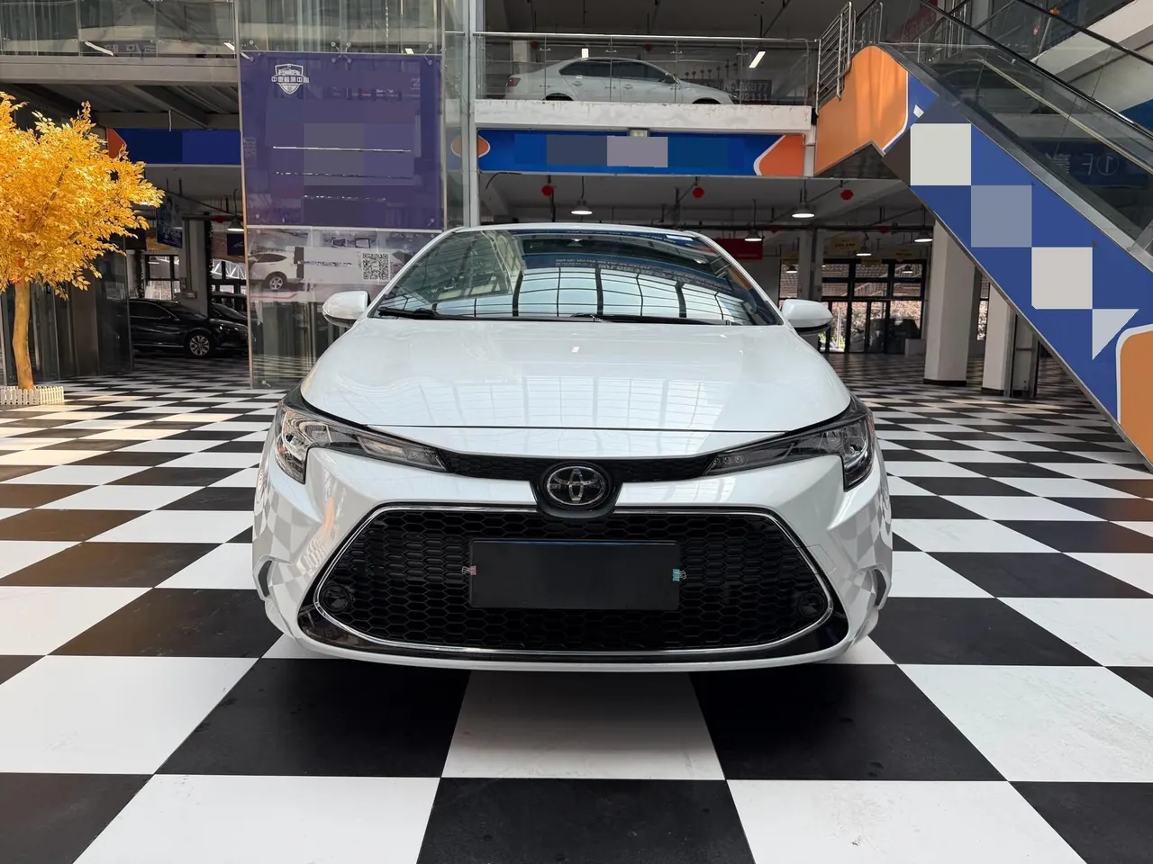 Toyota 2022 Lei Ling 1.2T Stepless 185T Deluxe Automatic Gear 2
