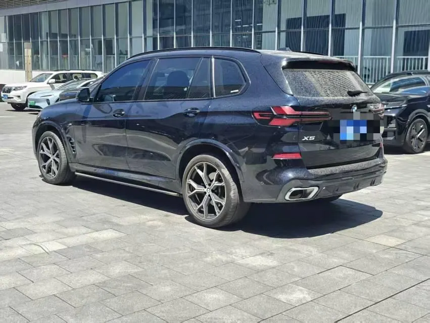 BMW 2023 X5 xDrive30Li 48V 2.0T exclusive m sports obsidian night suit automatic gear 5