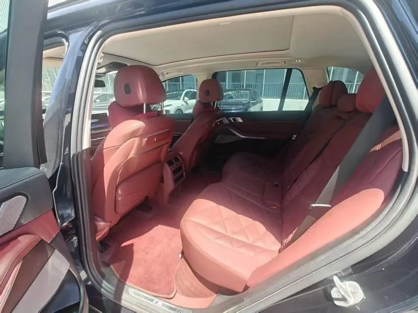 BMW 2023 X5 xDrive30Li 48V 2.0T exclusive m sports obsidian night suit automatic gear 9