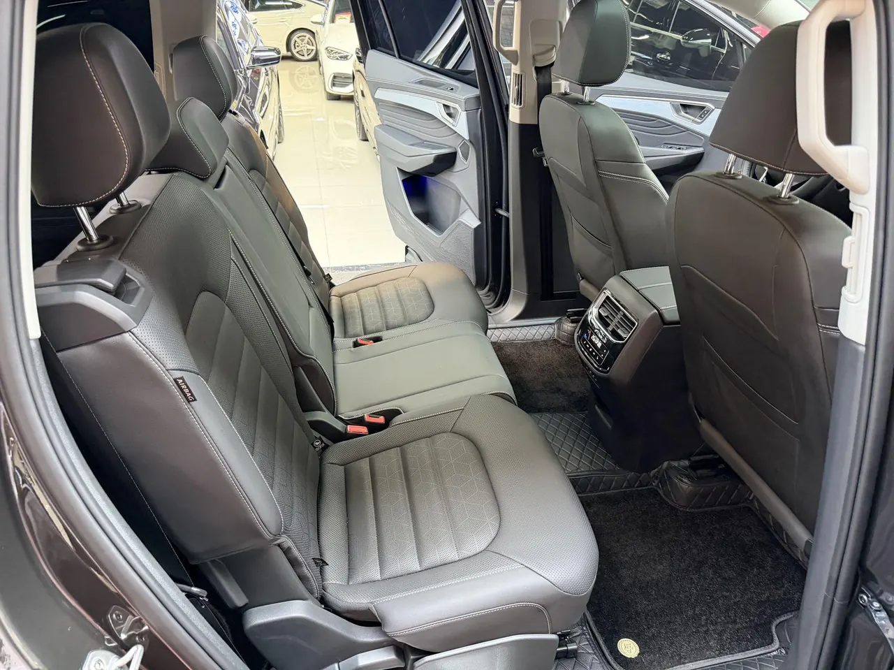 Volkswagen 2024 models 2.0TSI 380TSI 4-wheel luxury Pro 7-seat automatic gear 20