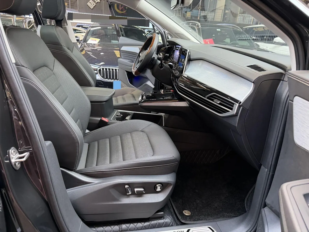 Volkswagen 2024 models 2.0TSI 380TSI 4-wheel luxury Pro 7-seat automatic gear 21