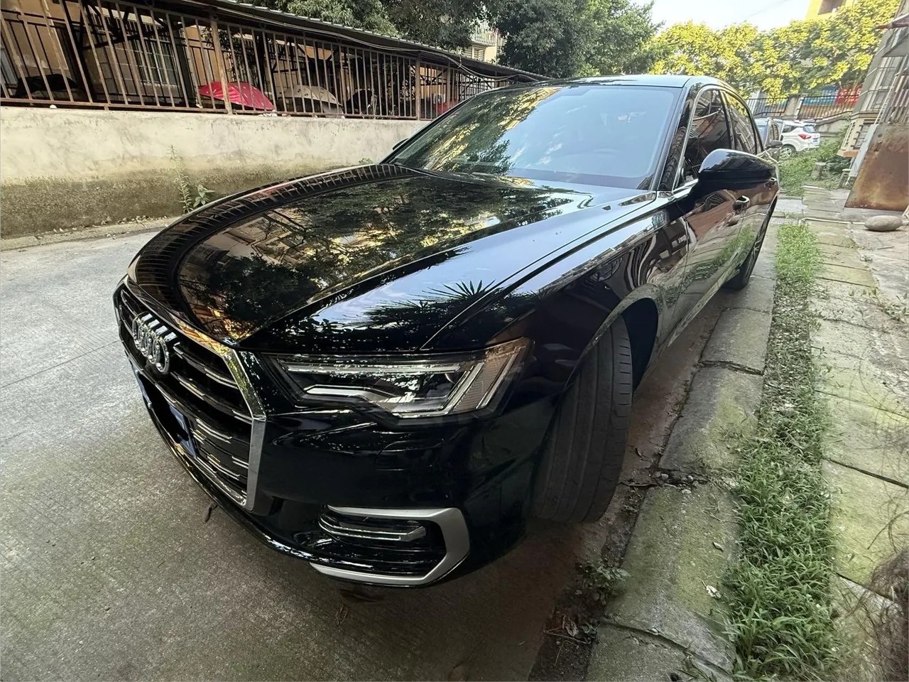 Открыть галерею: Audi 2024 A6L 2.0TFSI 45TFSI Selected Dynamic Automatic