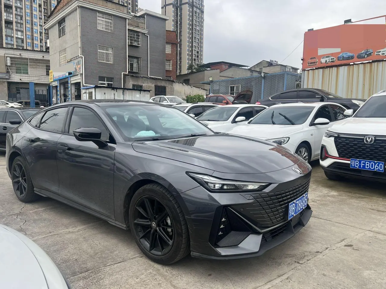 ChangAn 2024 UNI-V 1.5T exclusive automatic gear 3