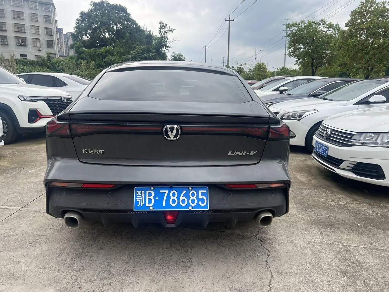 ChangAn 2024 UNI-V 1.5T exclusive automatic gear 4