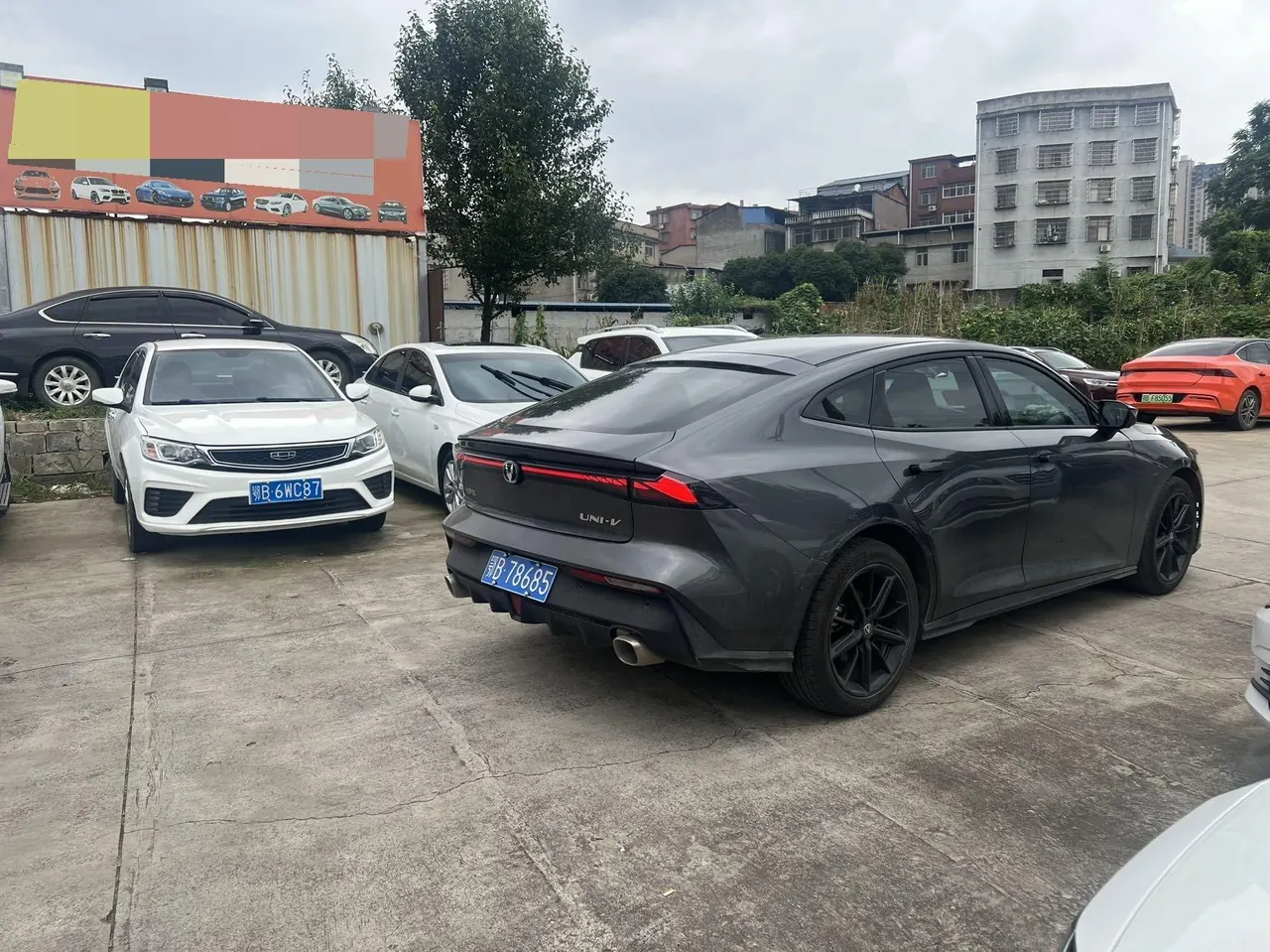 ChangAn 2024 UNI-V 1.5T exclusive automatic gear 5
