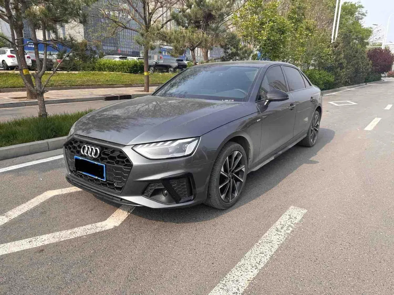 Audi 2023 A4L 2.0TFSI 40TFSI Deluxe Dynamic Automatic - View 1