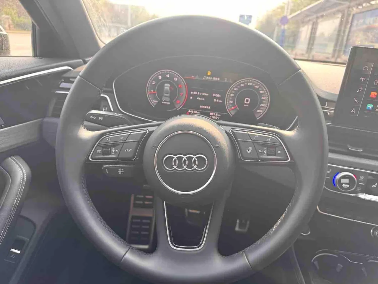 Audi 2023 A4L 2.0TFSI 40TFSI Deluxe Dynamic Automatic 12