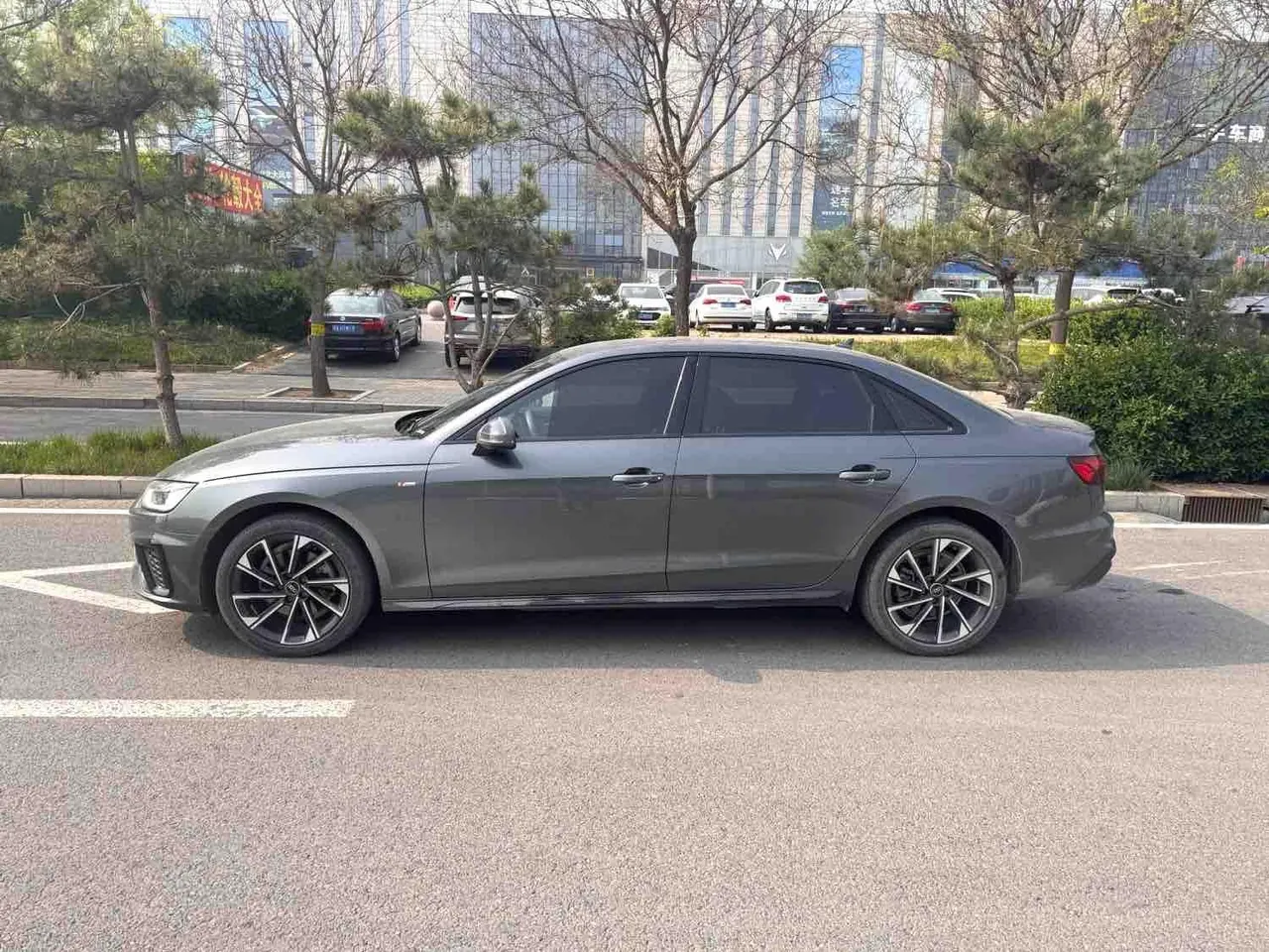 Audi 2023 A4L 2.0TFSI 40TFSI Deluxe Dynamic Automatic 7