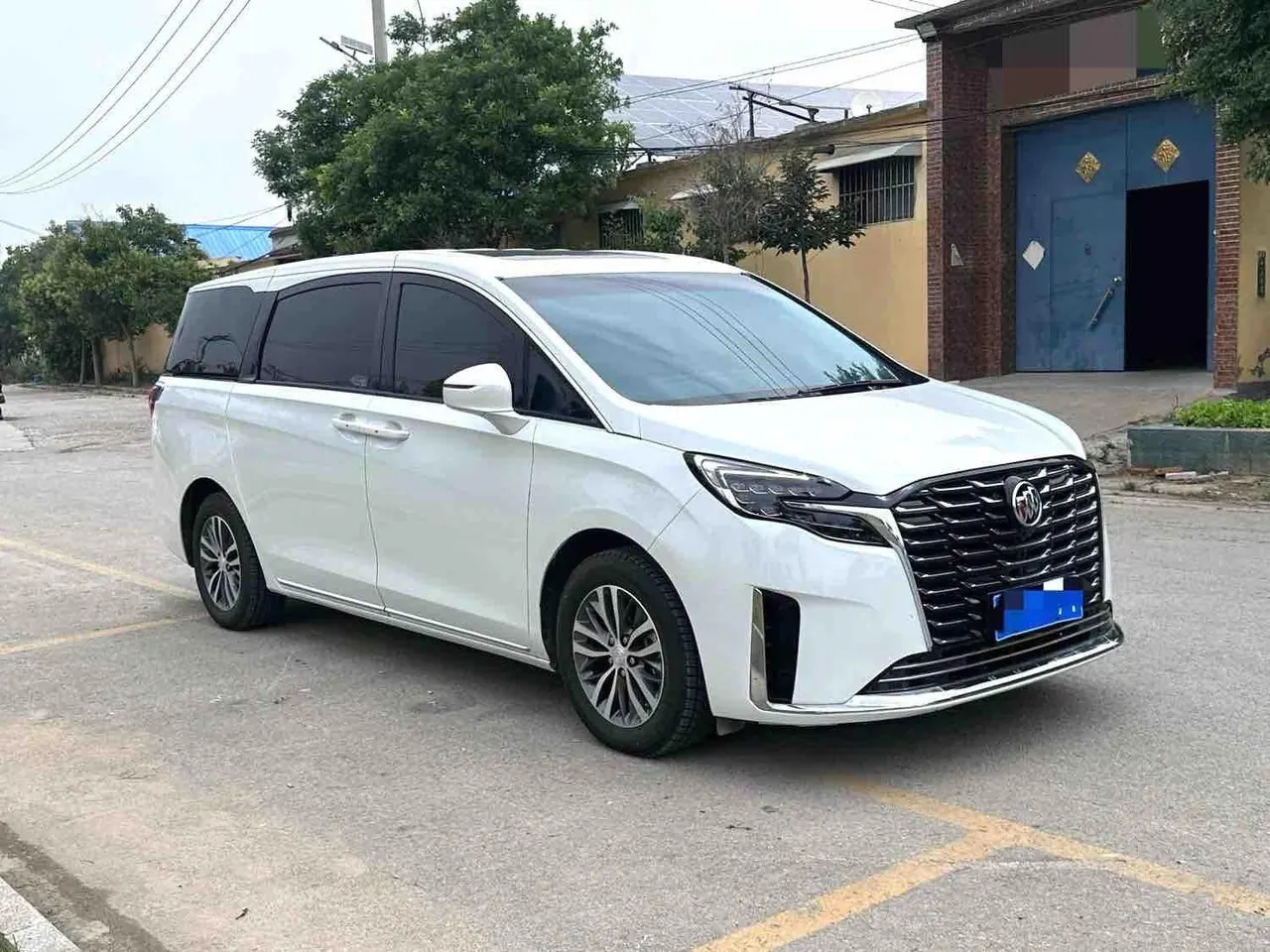 Buick 2023 GL8 ES Lu Zun 48V 2.0T 653T Exclusive Automatic Gear 3