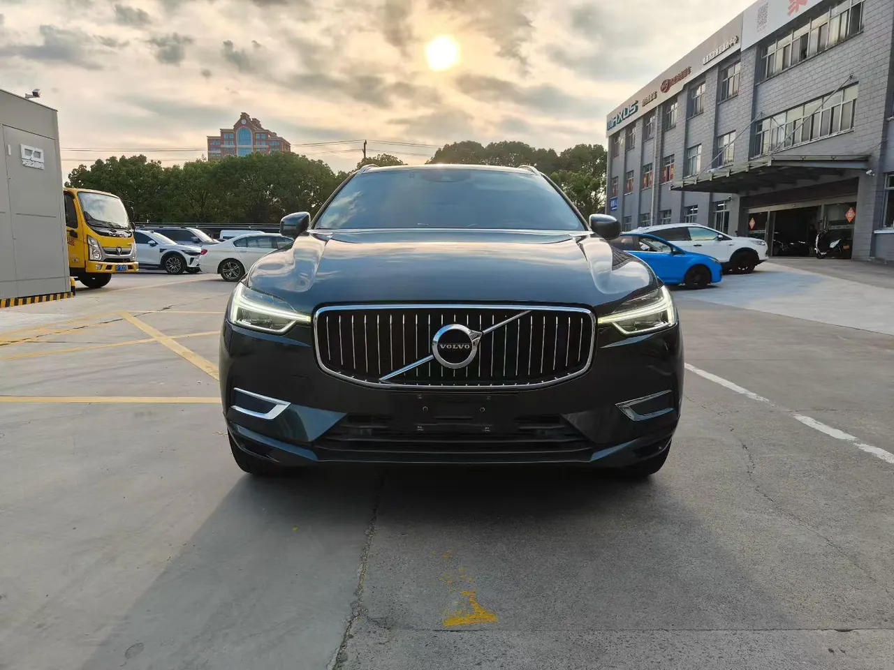 Volvo 2020 XC60 2.0T T5 4-wheel drive smart luxury automatic gear 2