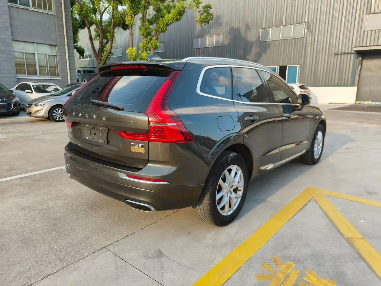 Volvo 2020 XC60 2.0T T5 4-wheel drive smart luxury automatic gear 4