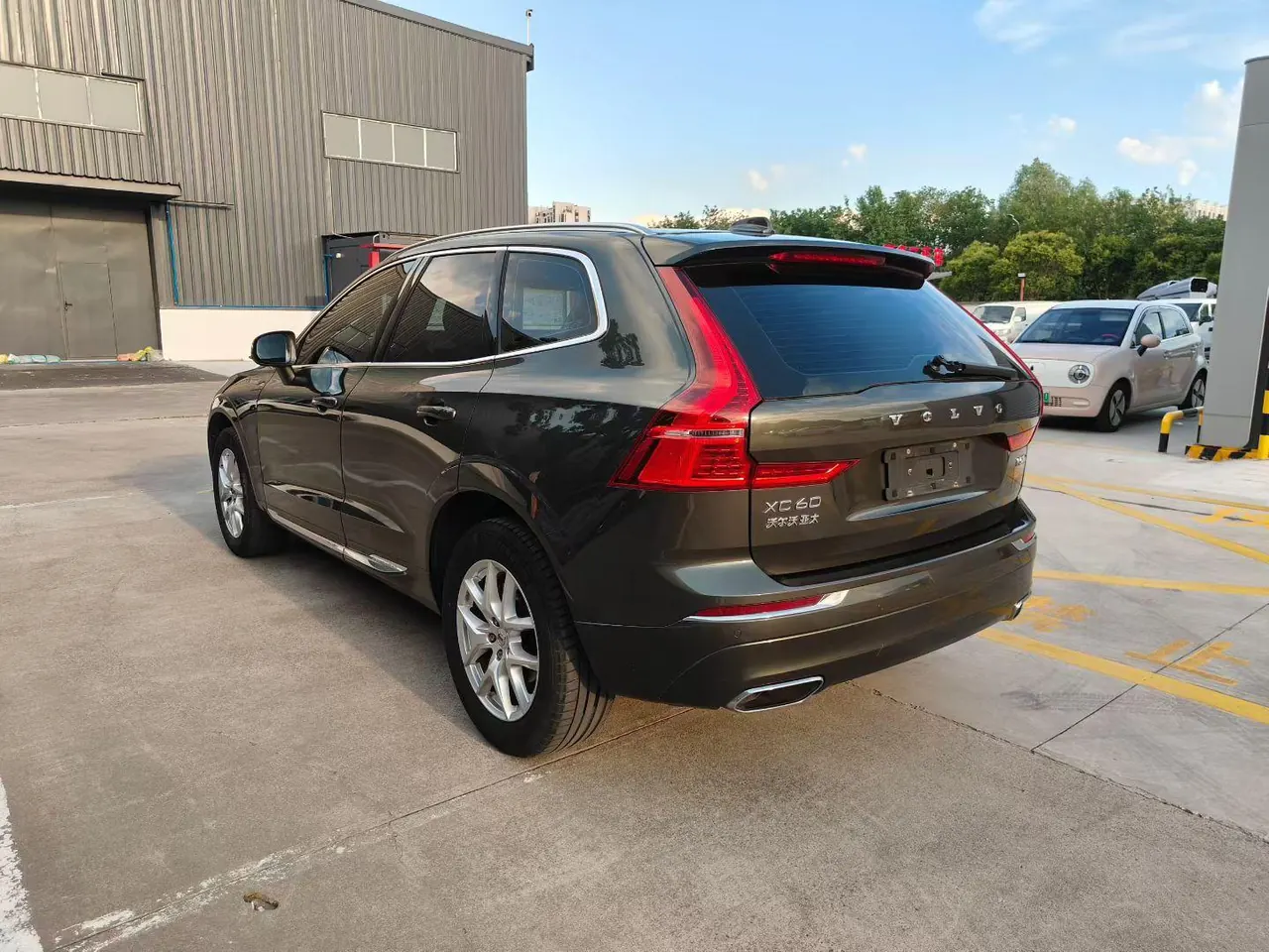 Volvo 2020 XC60 2.0T T5 4-wheel drive smart luxury automatic gear 6