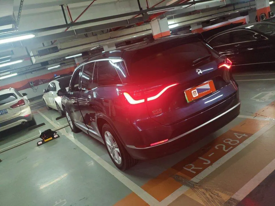 NIO 2022 ES8 75kWh 6-seat automatic gear 7