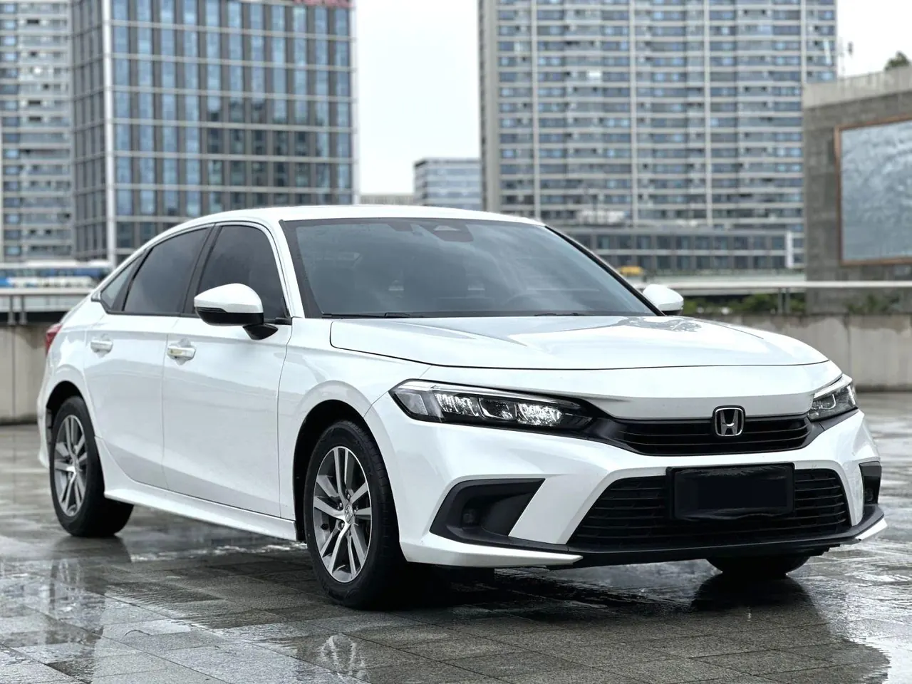 Honda 2023 Civic 1.5T CVT 240TURBO Sporty Edition Automatic 3