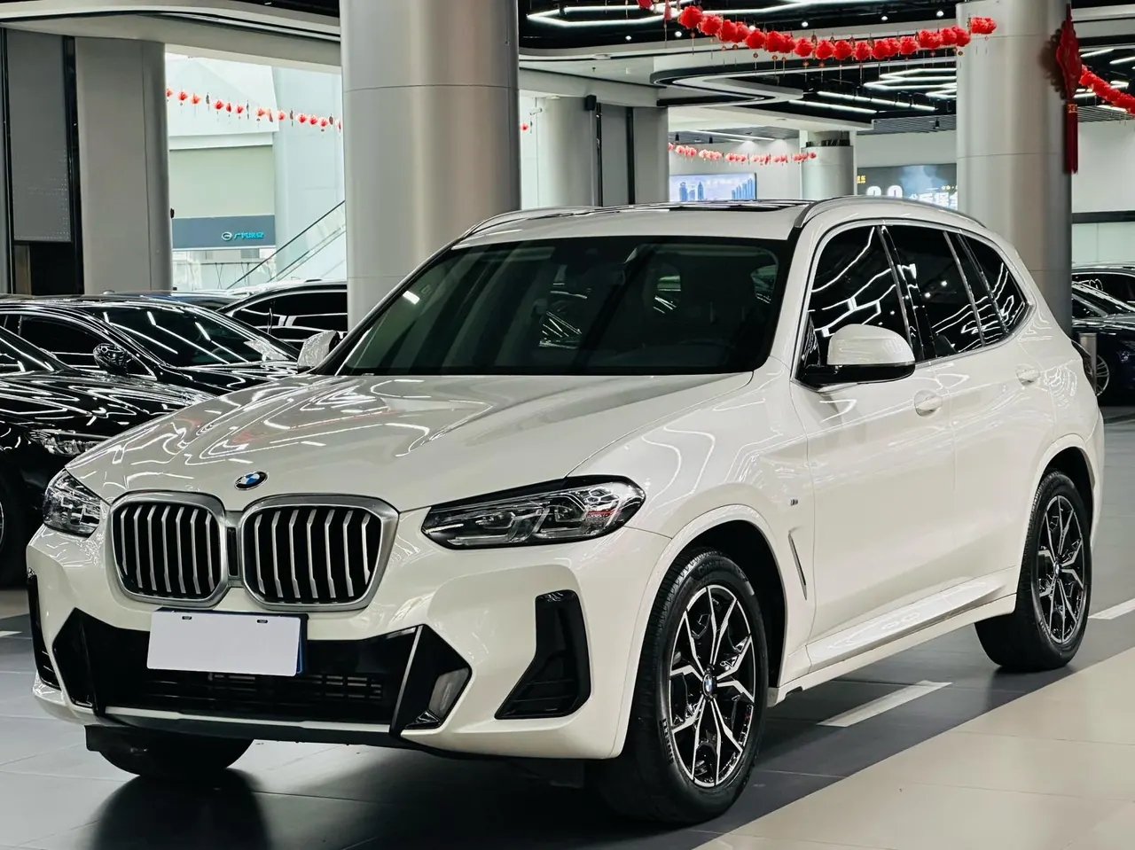 Open image lightbox: BMW 2023 X3 xDrive25i 2.0T M sports suit automatic gear