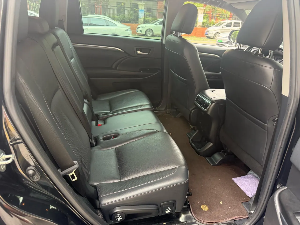 Toyota 2021 Highlander 2.0T 4-wheel drive Premium Edition 7-seat Automatic Gear 4