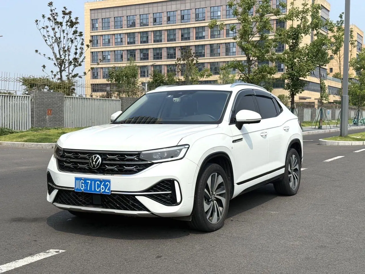 Open image lightbox: Volkswagen 2023 Tanyue X 2.0TSI 330TSI Two-Drive Distinguished High-Energy Edition Automatic Gear