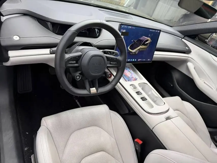 MI 2024 SU 7 830km Rear Drive Ultra Long Endurance High-end Smart Drive Pro Edition Automatic Gear 5