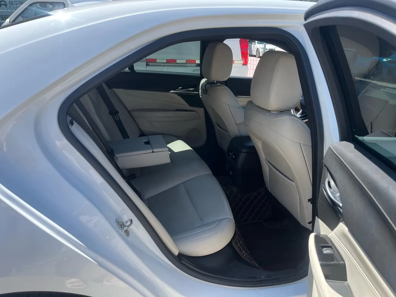 Cadillac 2020 CT4 2.0T 28T fashion automatic gear 5