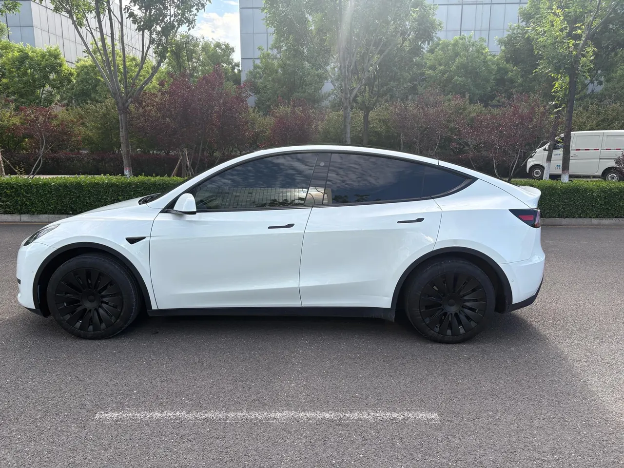 Tesla 2022 Model Y rear-wheel drive version (facelift) automatic gear 6