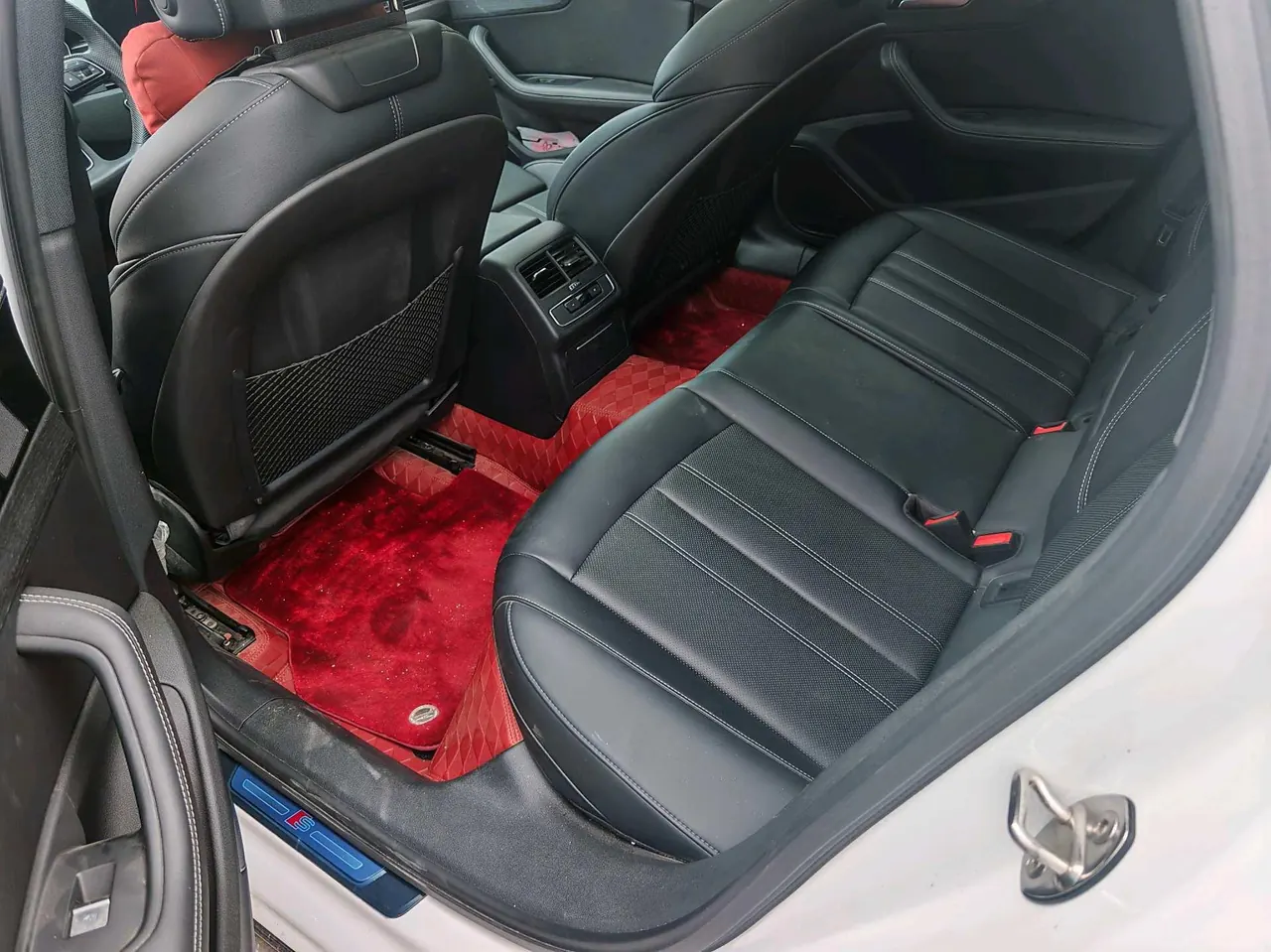 Audi 2024 A4L 2.0TFSI 40TFSI Deluxe Dynamic Automatic 4