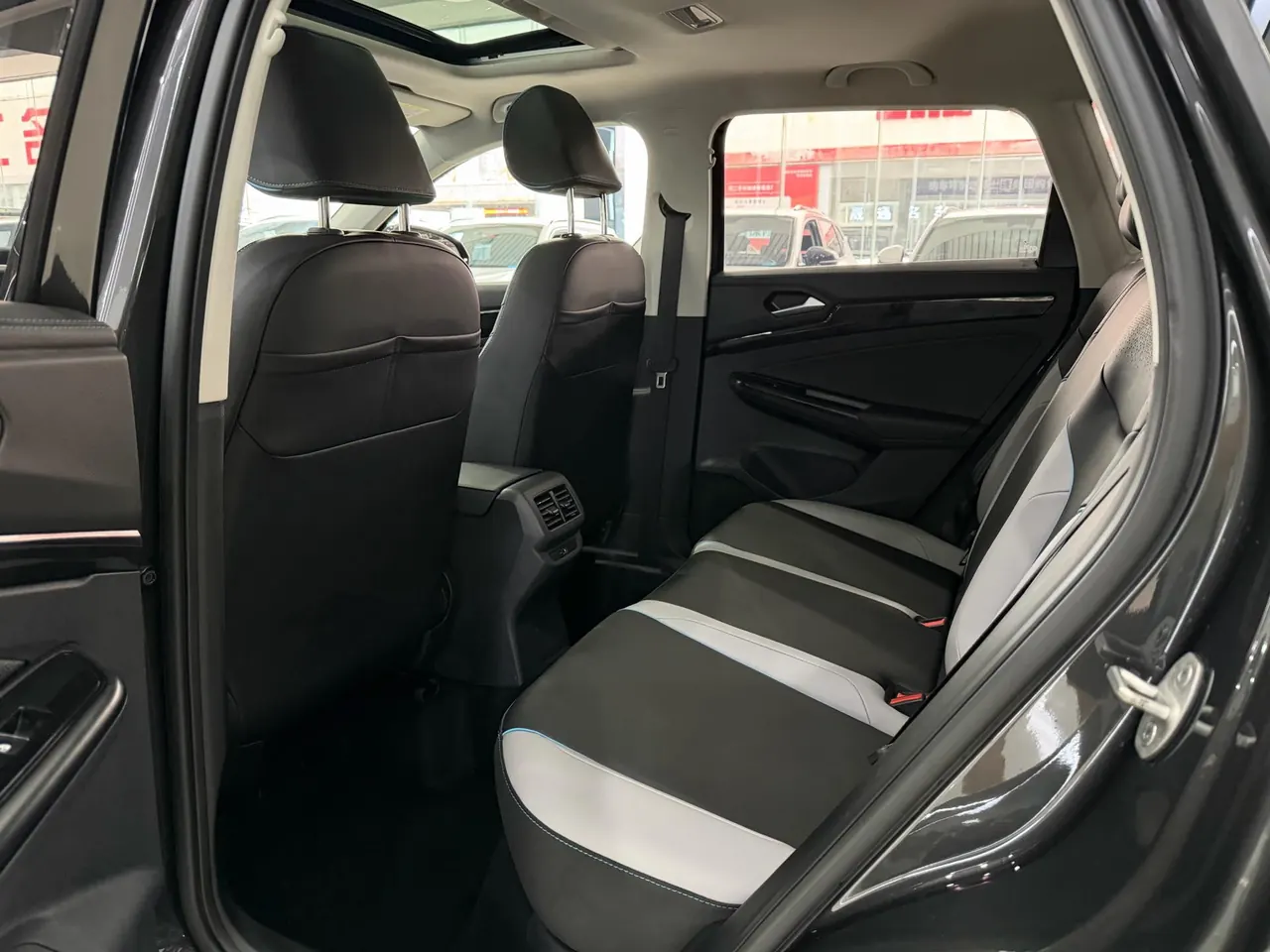 Jetta 2023 Jetta VS5 1.4TSI 280TSI high-gloss automatic transmission 4