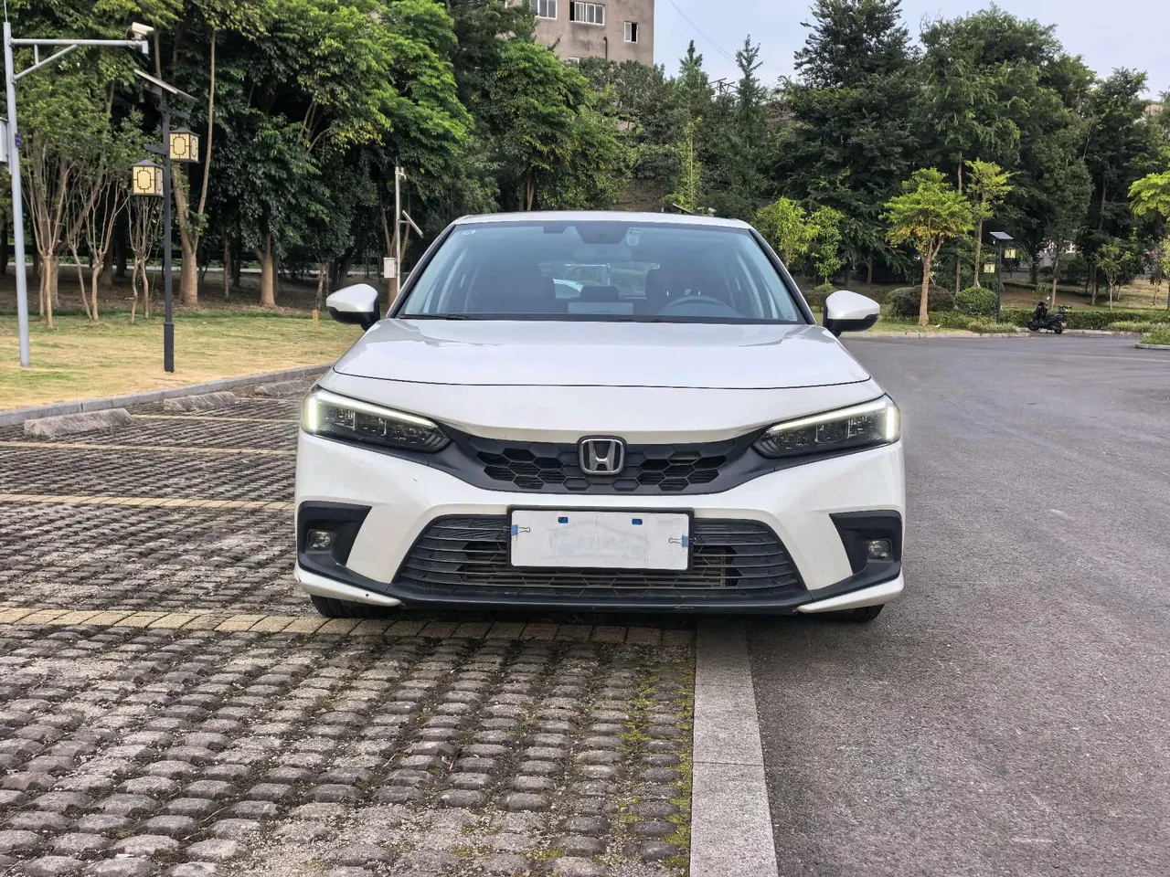 Honda 2023 Civic Hatchback 1.5T Stepless 240TURBO Extreme Jump Automatic Gear 2